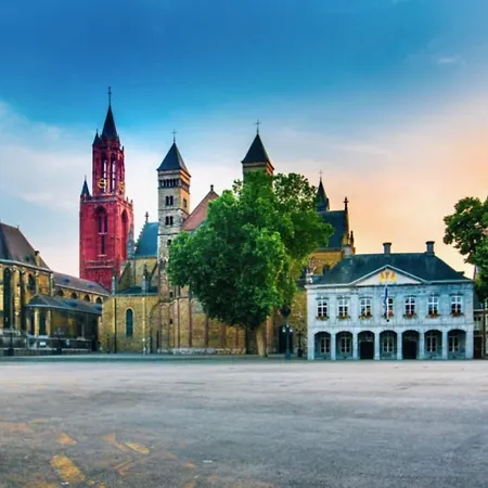 بيت للعطل Boerderijwoning *